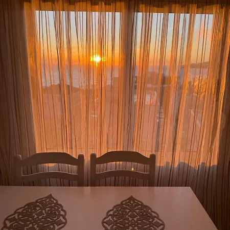 Apartment Coastside
