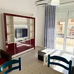 Coastside Apts Апартаменты