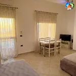 Coastside Apts Апартаменты Саранда