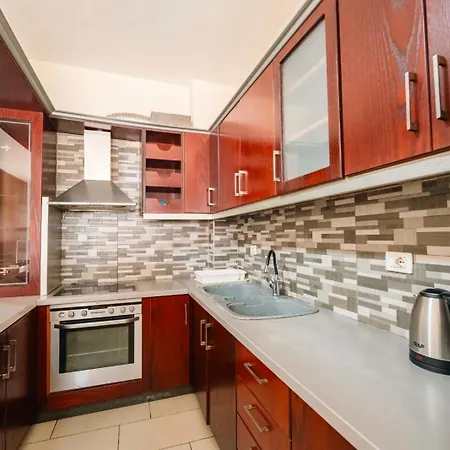 Coastside Apartament *