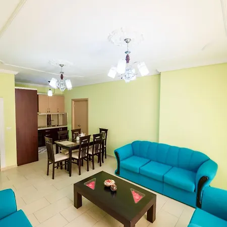 Coastside Apartament *