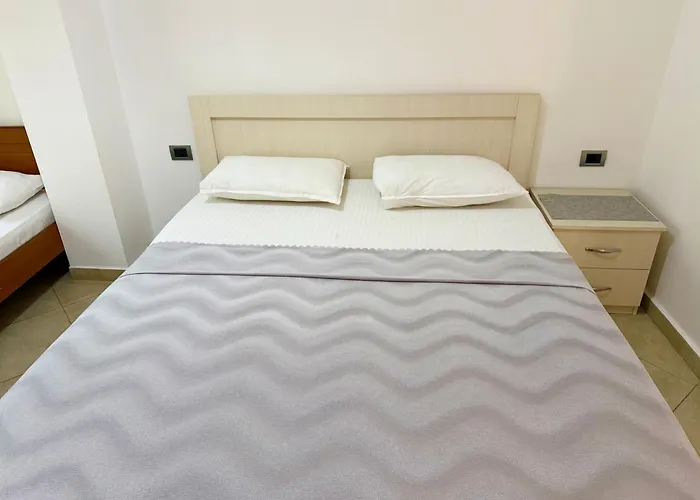 Apartment Coastside Apts *